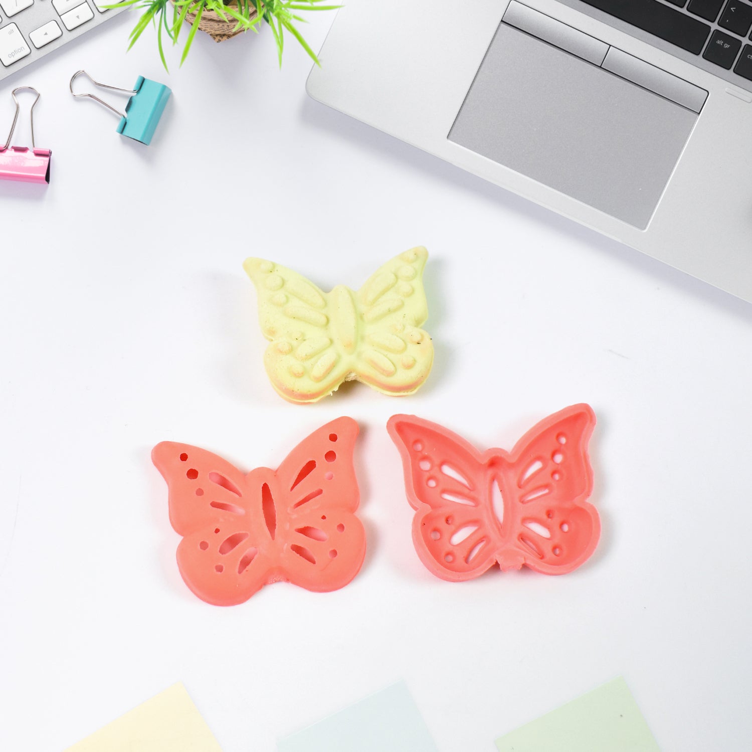 Butterfly Shape Eraser Rubber (1 Pc  Mix Colour  Design) Butterfly Shape Eraser Rubber (1 Pc  Mix Colour  Design)